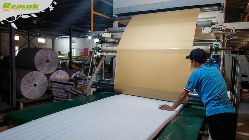 Remak thi công bồi keo Pe Foam